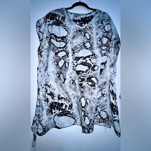 NEW. One size Swimsuit Cover up